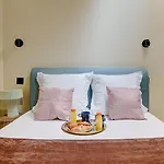 Bluestay 19 - Charmant appartement à Paris 11